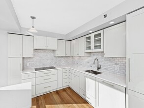 75-83-83 Cambridge Pkwy in Cambridge, MA - Building Photo - Building Photo