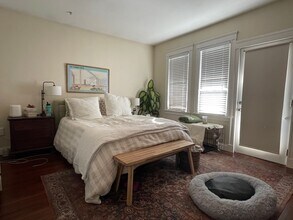 6 Giles Park, Unit 1 in Somerville, MA - Foto de edificio - Building Photo