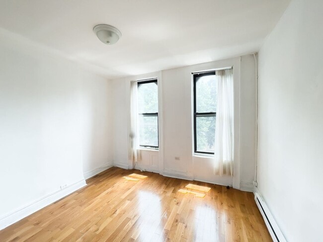 STARR STREET / Spacious Bushwick 2-Bed 1-Bath / Amazing Location