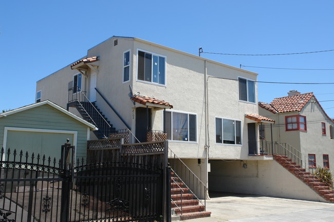 3106 Brookdale Ave in Oakland, CA - Building Photo - Building Photo