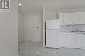 2839 Keele St in Toronto, ON - Building Photo - Building Photo