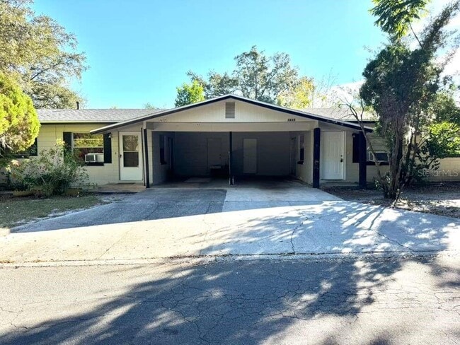 property at 1615 N New York Ave