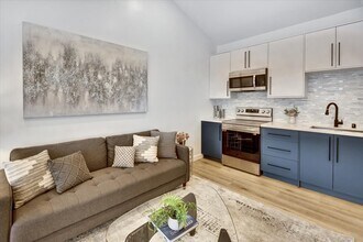 3225 Hannah St, Unit 3227 in Oakland, CA - Foto de edificio - Building Photo