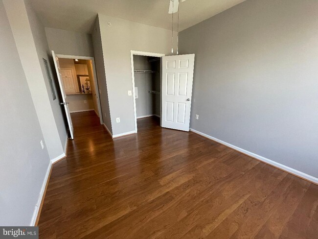 2791 Centerboro Dr-Unit -490 in Vienna, VA - Building Photo - Building Photo