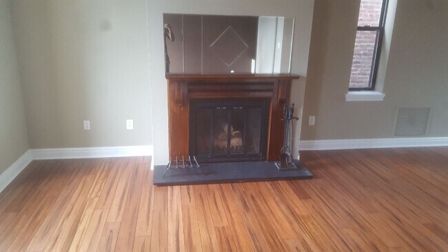 1304 Liverpool St