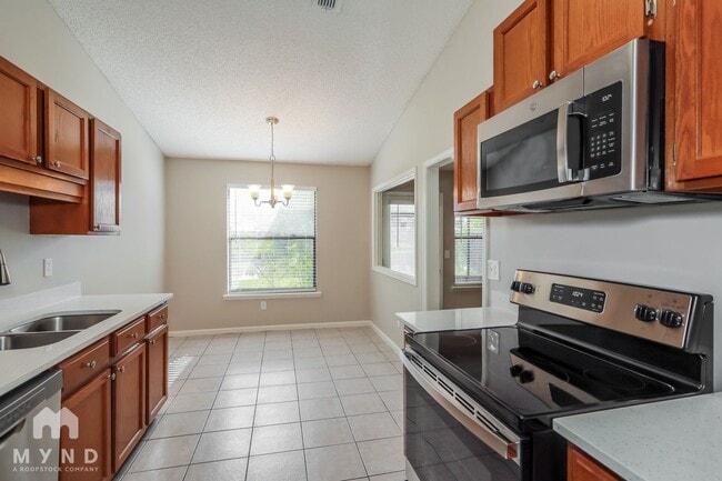property at 10429 Osprey Nest Dr W