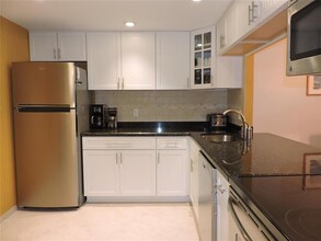 501 E Dania Beach Blvd, Unit 5-5M in Dania Beach, FL - Building Photo - Building Photo
