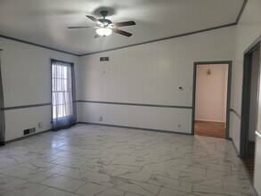 7945 Habersham Ln in Dallas, TX - Building Photo - Building Photo