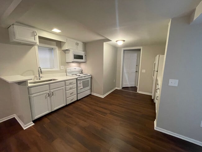 1316 Wisconsin Ave, Unit Garden in Berwyn, IL - Building Photo - Building Photo
