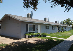 3 E San Joaquin St in Fresno, CA - Building Photo - Building Photo