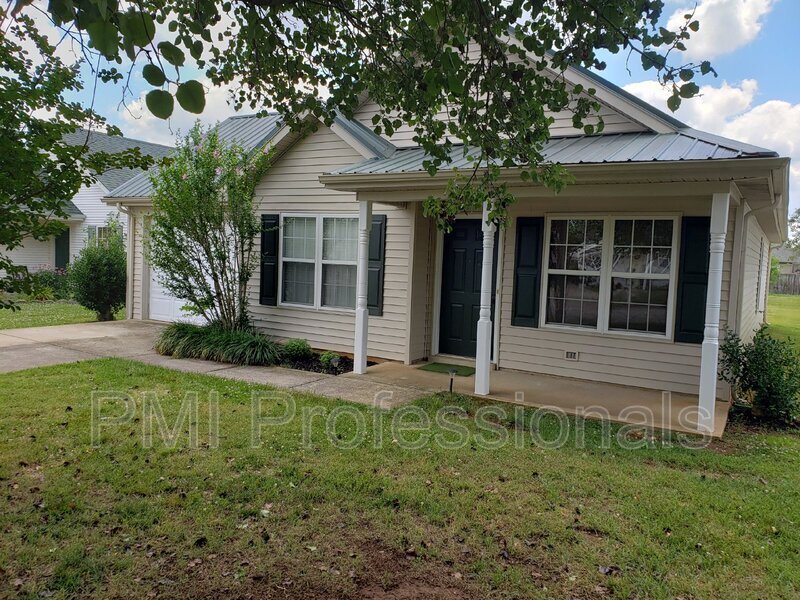 2743 Painted Pony Dr in Murfreesboro, TN - Building Photo