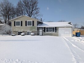 4048 Kenyon Ave in Lorain, OH - Building Photo