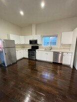 1421 17th St in Oakland, CA - Building Photo