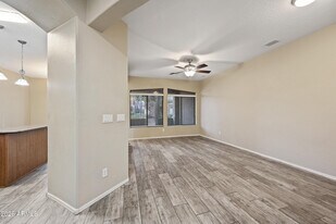 2600 E Springfield Pl in Chandler, AZ - Building Photo