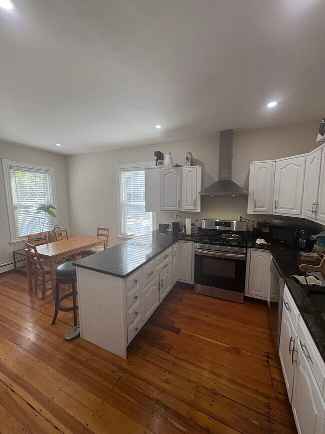 366 Washington St, Unit 368-1