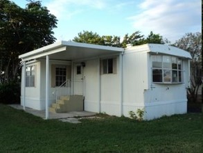 Garden Walk in Palm Beach Gardens, FL - Building Photo - Building Photo