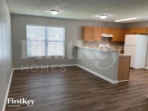 2225 Pierce Arrow Dr in Jacksonville, FL - Building Photo - Building Photo