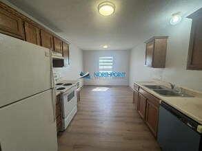 1302 Hollyhock Dr in Cameron, MO - Building Photo - Building Photo