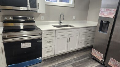 920 W 600 N, Unit Basement Unit in Salt Lake City, UT - Building Photo - Building Photo