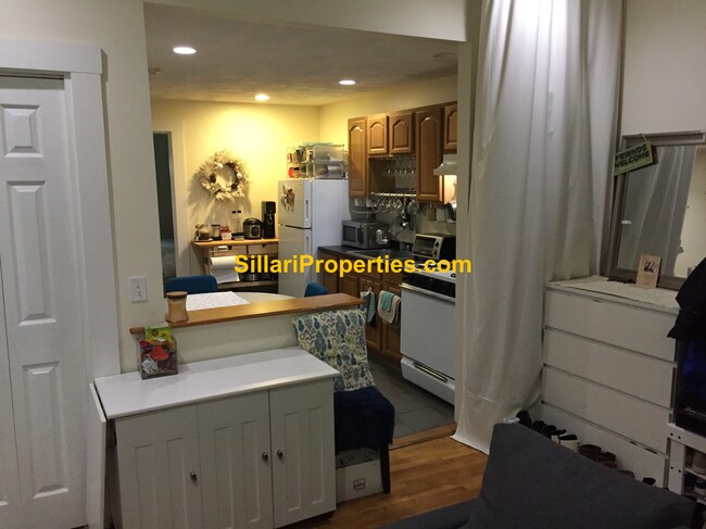 302 Highland Ave, Unit 302 in Somerville, MA - Building Photo - Building Photo