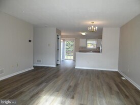 348 Gavin Dr in Coatesville, PA - Building Photo