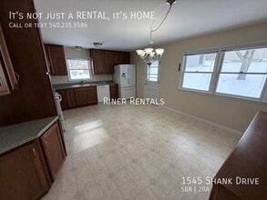 1545 Shank Dr in Harrisonburg, VA - Building Photo - Building Photo