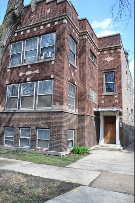 property at 3647 N Marshfield Ave
