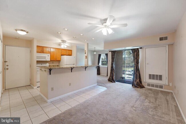 3120 Valley Dr in West Chester, PA - Building Photo - Building Photo