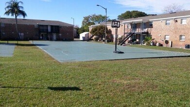 5317 Curry Ford Rd in Orlando, FL - Foto de edificio - Building Photo