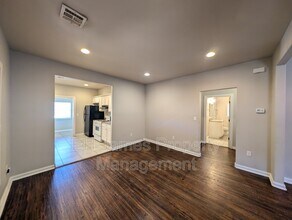 2235 E 10th St in Tulsa, OK - Building Photo - Building Photo