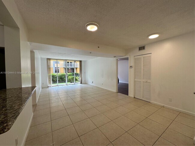 1450 SE 3rd Ave in Dania Beach, FL - Building Photo - Building Photo