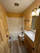 7917-7919 University Ave in Cedar Falls, IA - Building Photo - Building Photo