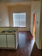 Trinity Court Apartments in Corvallis, OR - Building Photo - Building Photo