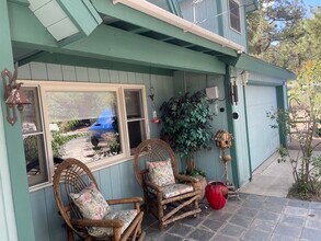 1105 Mt Doble Dr in Big Bear, CA - Building Photo - Building Photo