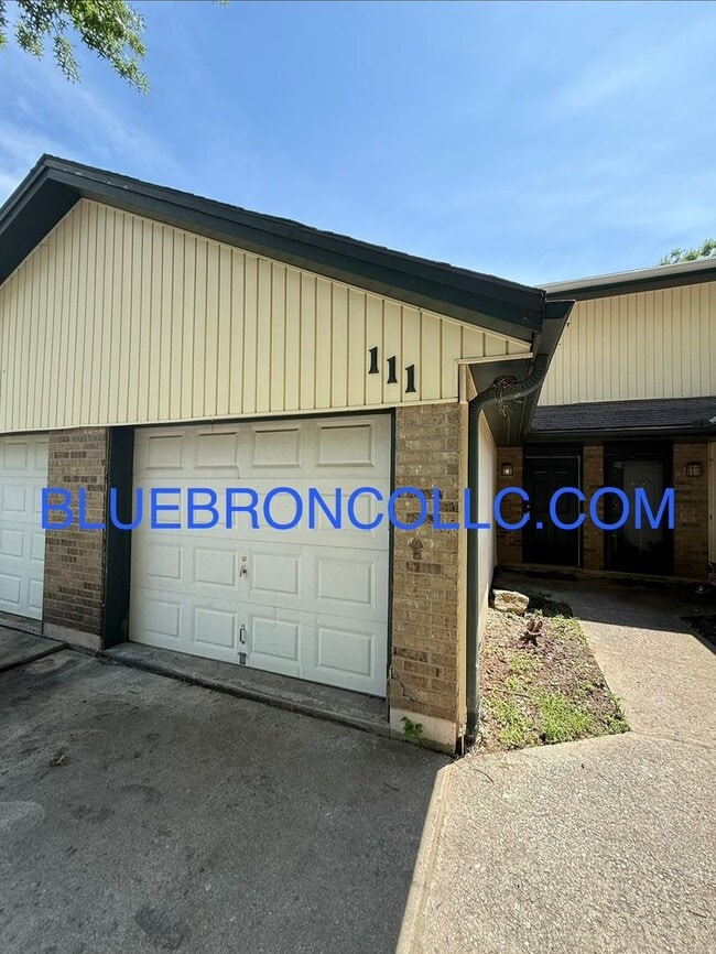 property at 111 SW Oxford Pl