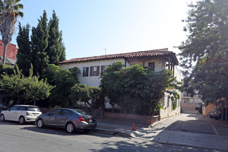 650 S Cochran Ave in Los Angeles, CA - Building Photo - Building Photo