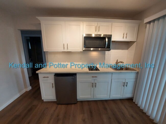 405 Hillcrest Dr in Aptos, CA - Foto de edificio - Building Photo