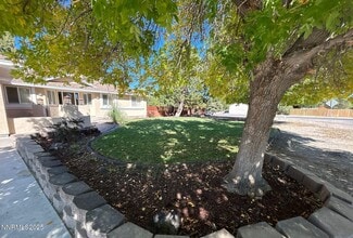 5390 Vinewood Cir in Fallon, NV - Building Photo - Building Photo