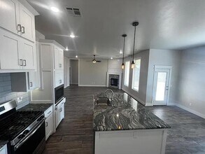 8212 NW 151st St in Edmond, OK - Building Photo - Building Photo