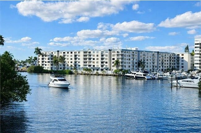 property at 1720 NW N River Dr