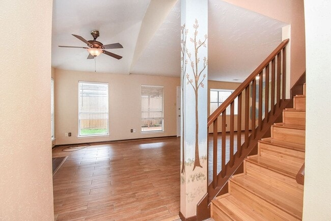 7822 Greenedge Dr in Houston, TX - Building Photo - Building Photo