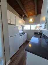 2026 Hermosa Ave, Unit 2 in Hermosa Beach, CA - Building Photo - Building Photo