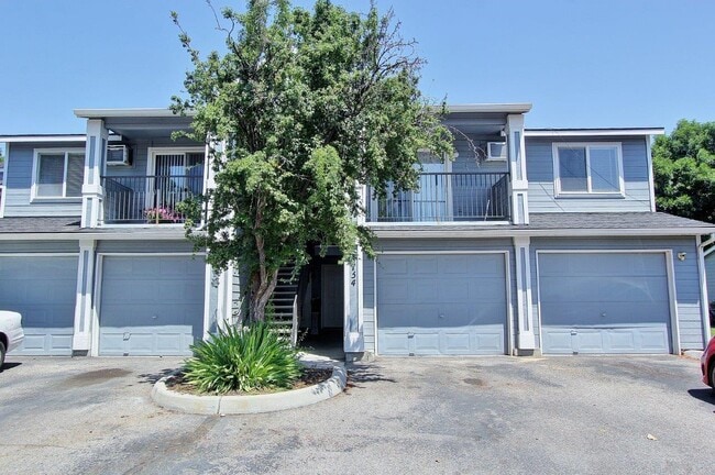 property at 6734 W Clinton Ln