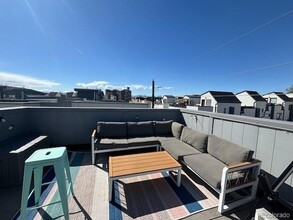 2527 Decatur St, Unit BSL-208 in Denver, CO - Foto de edificio - Building Photo