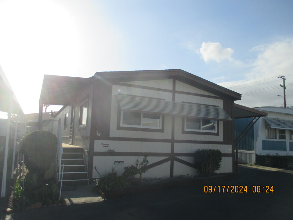 Garden West Estates (55+ Senior) in Gardena, CA - Building Photo