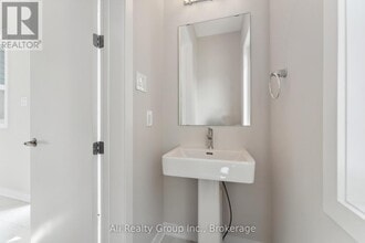 309 Falsetto St in Ottawa, ON - Building Photo - Building Photo