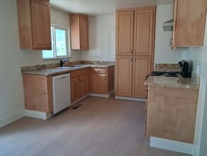 49177 Chapel Hill Dr in Oakhurst, CA - Building Photo - Building Photo