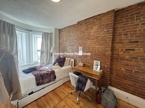 81 Windsor St, Unit 1 in Boston, MA - Building Photo - Building Photo