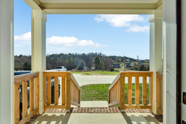 385 Hungry Hollow Rd SE in Cleveland, TN - Building Photo - Building Photo