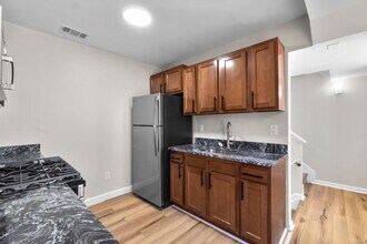 2027 E Baltimore St in Baltimore, MD - Building Photo - Building Photo